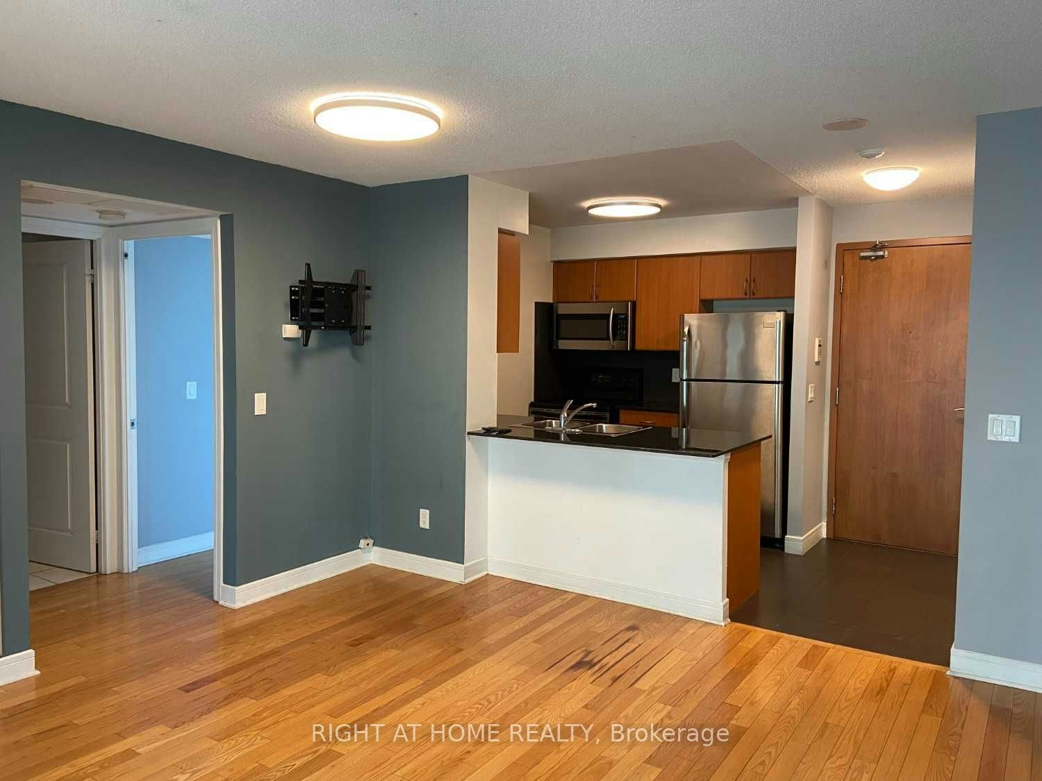2305-35 Bales Avenue, Toronto, ON, M2N 7L7 - 5