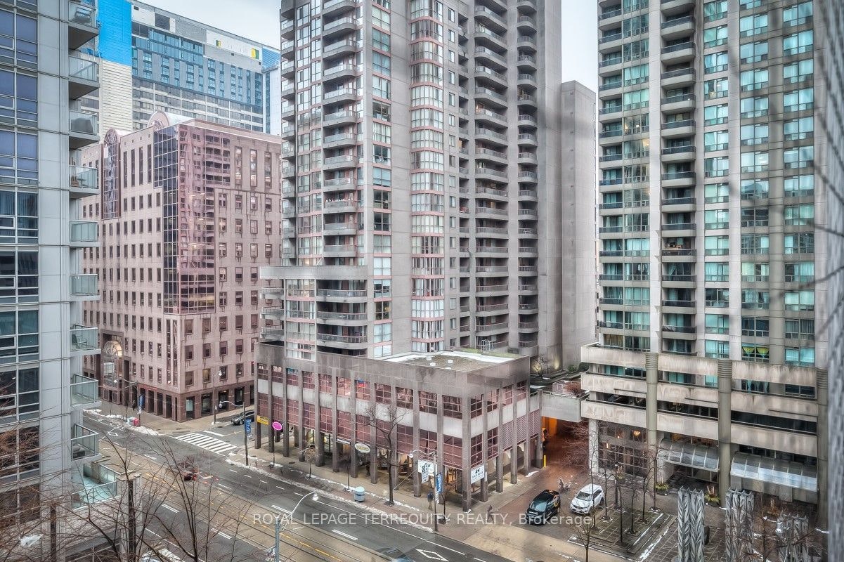 708-763 Bay Street, Toronto, ON, M5G 2R3 - 3