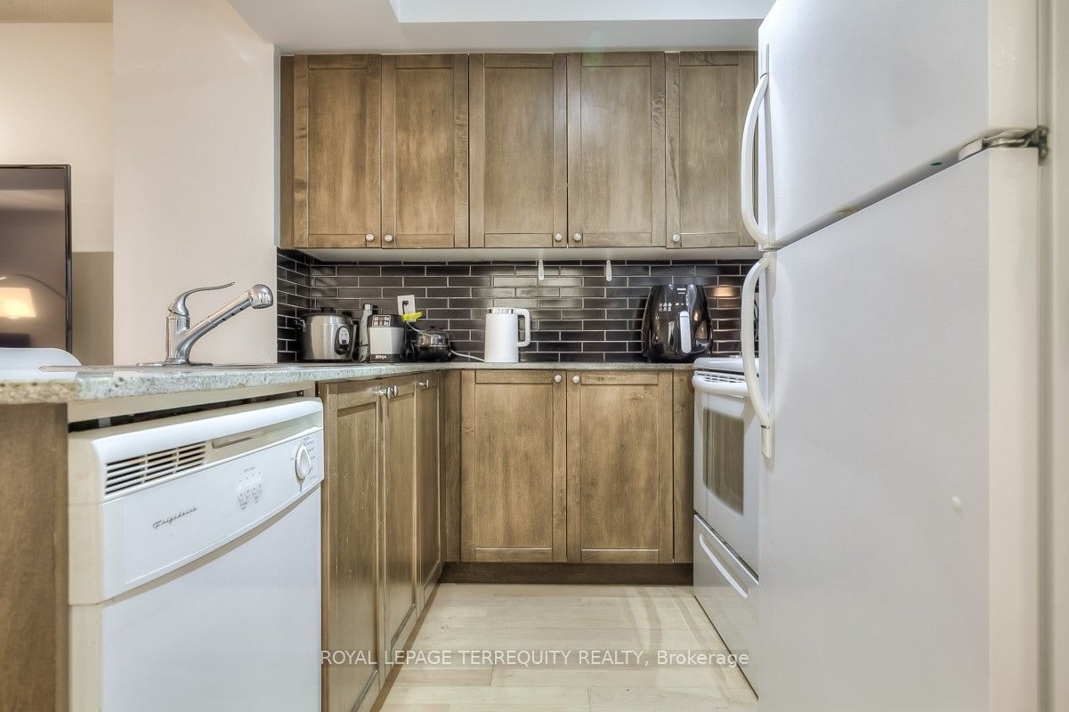 708-763 Bay Street, Toronto, ON, M5G 2R3 - 10