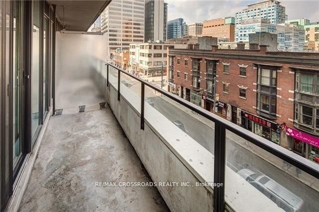 631-111 Elizabeth Street, Toronto, ON, M5G 1P7 - 8