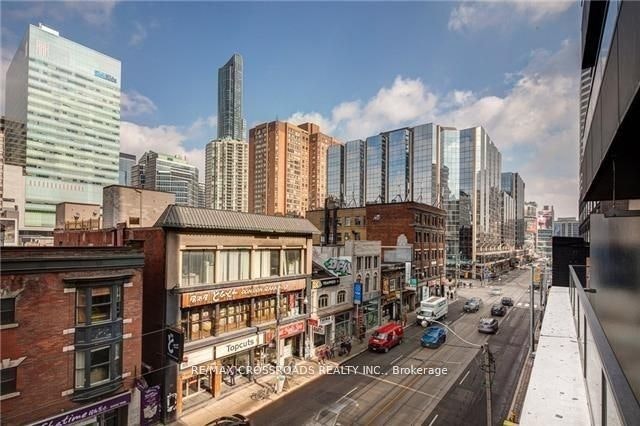 631-111 Elizabeth Street, Toronto, ON, M5G 1P7 - 2
