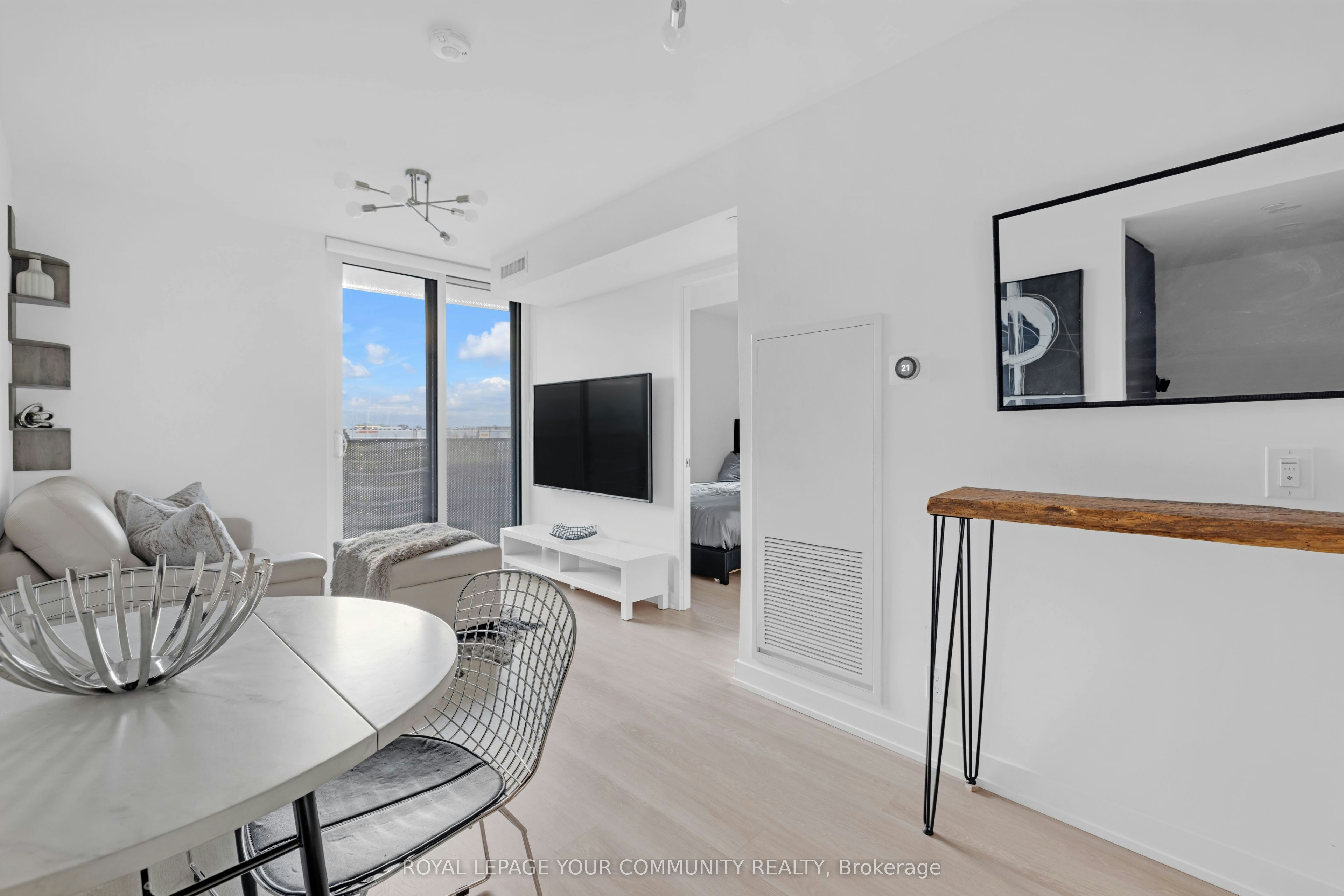 419-30 Tretti Way, Toronto, ON, M3H 0E3 - 2