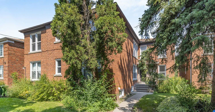 4-8 Markdale Avenue, Toronto, ON, M6C 1S9