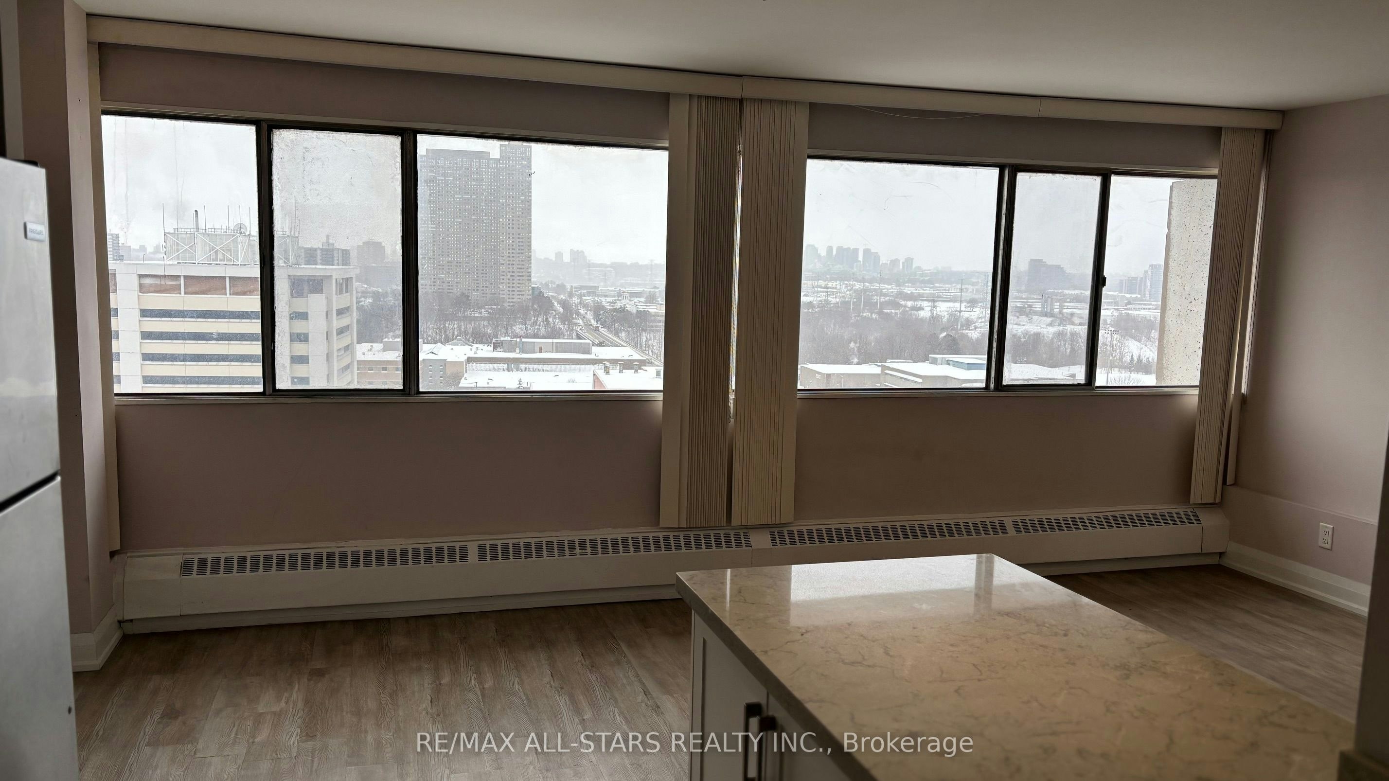 1906-10 Sunny Glenway, Toronto, ON, M3C 2Z3 - 8