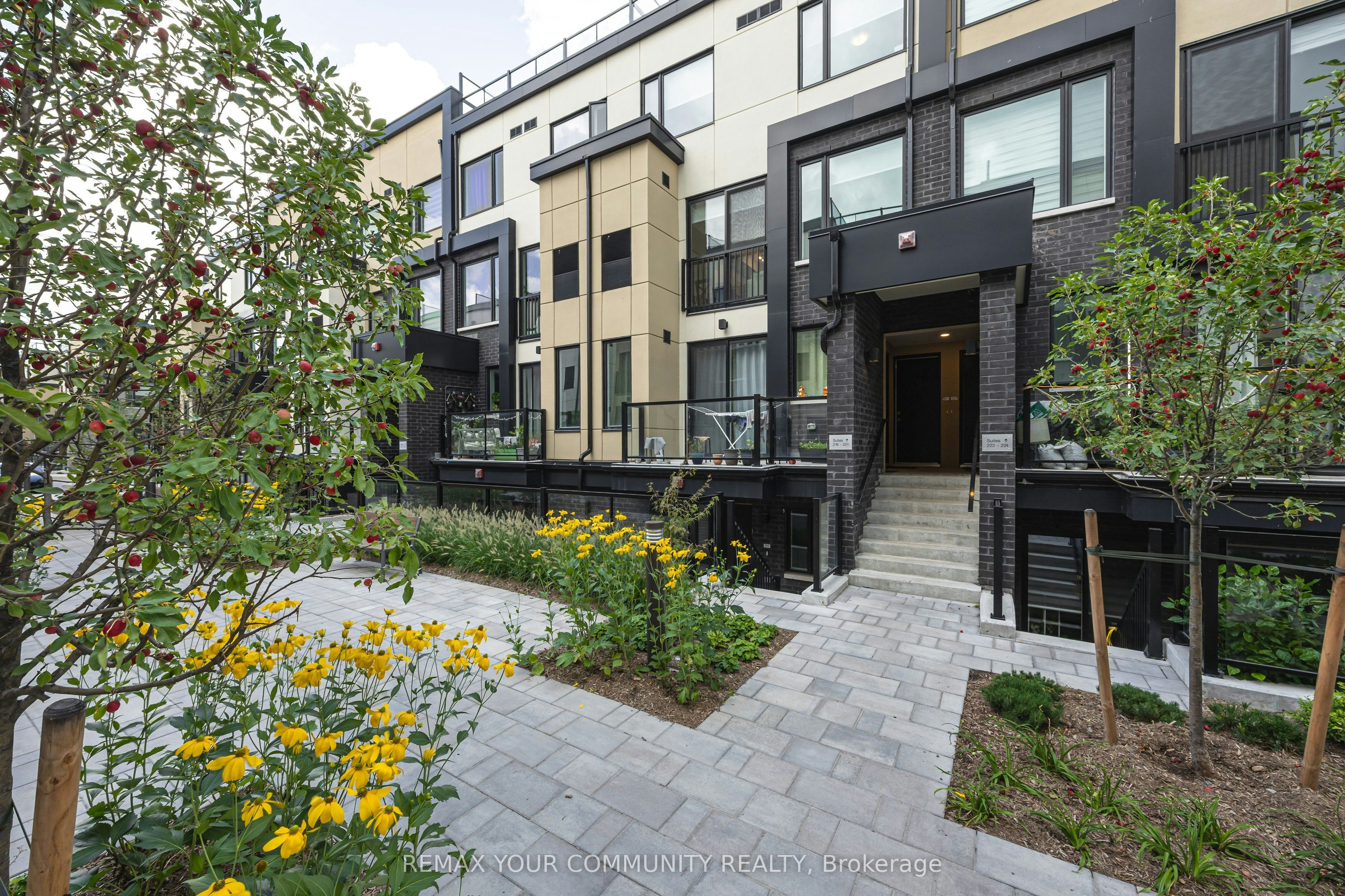 220-1650 Victoria Park Avenue, Toronto, ON, M1R 0G8