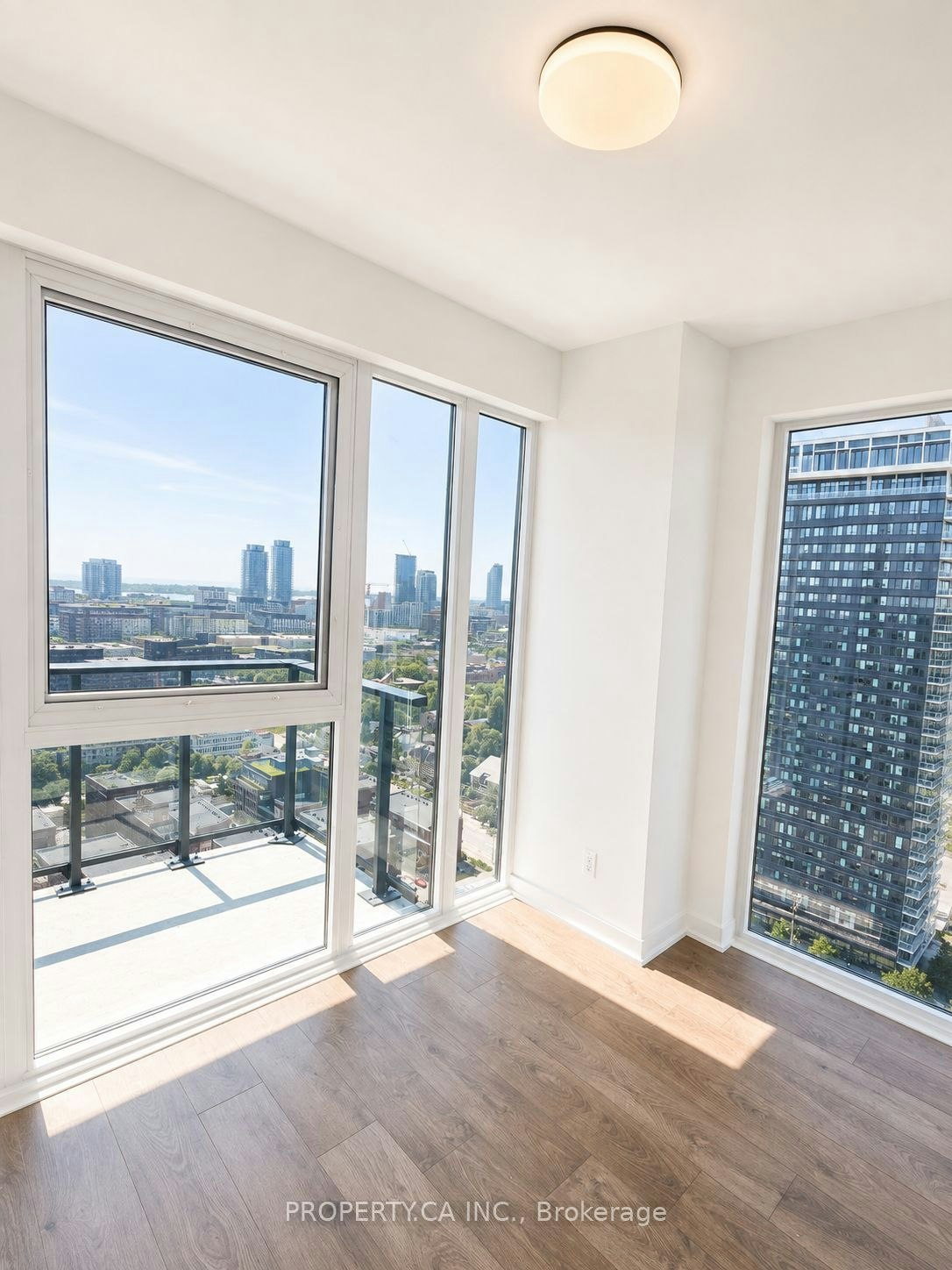 2105-5 Defries Street, Toronto, ON, M5A 0W7 - 11