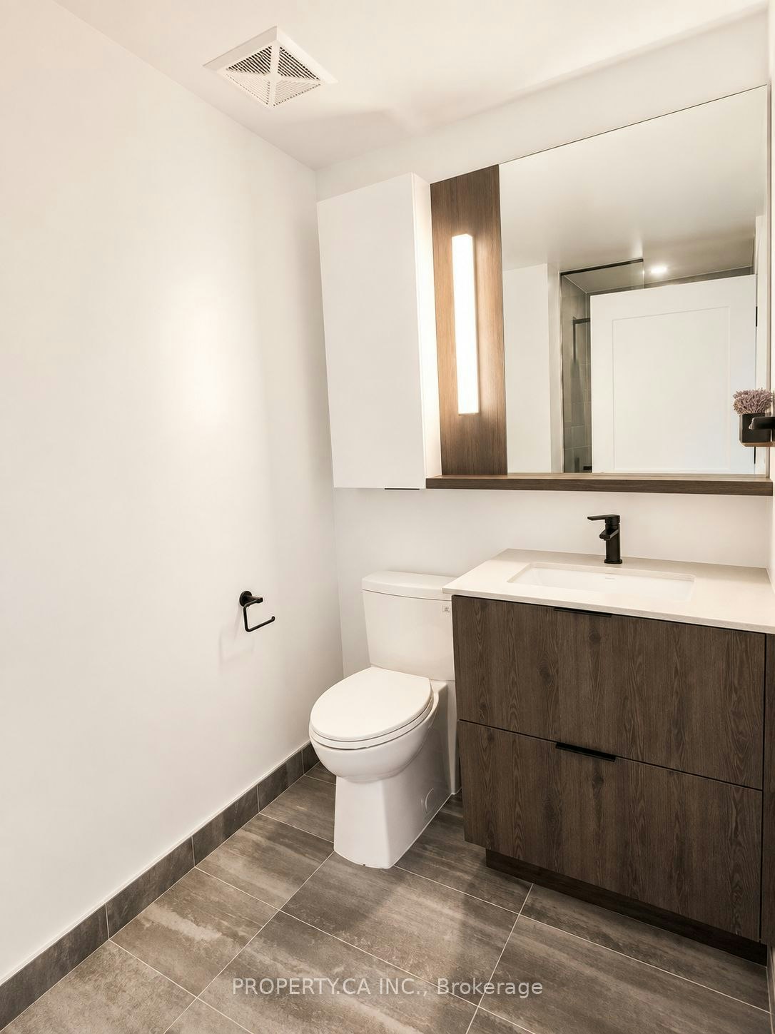 2105-5 Defries Street, Toronto, ON, M5A 0W7 - 14