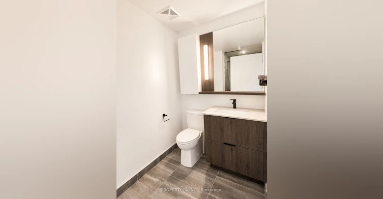2105-5 Defries Street, Toronto, ON, M5A 0W7 - 14
