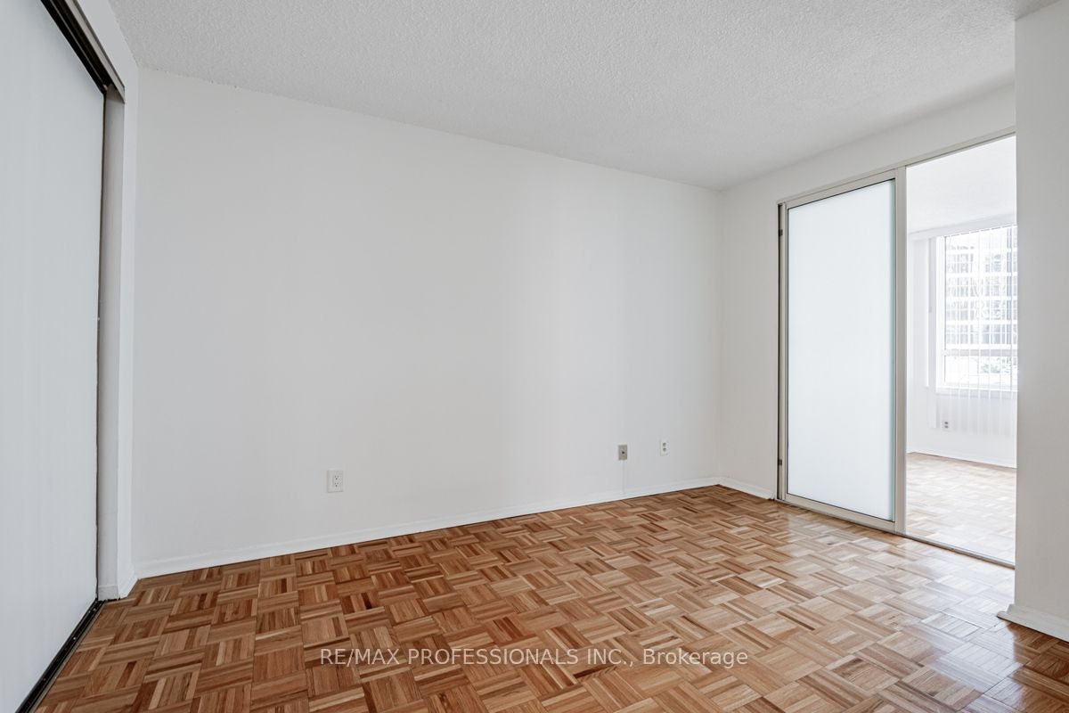 502-633 Bay Street, Toronto, ON, M5G 2G4 - 8
