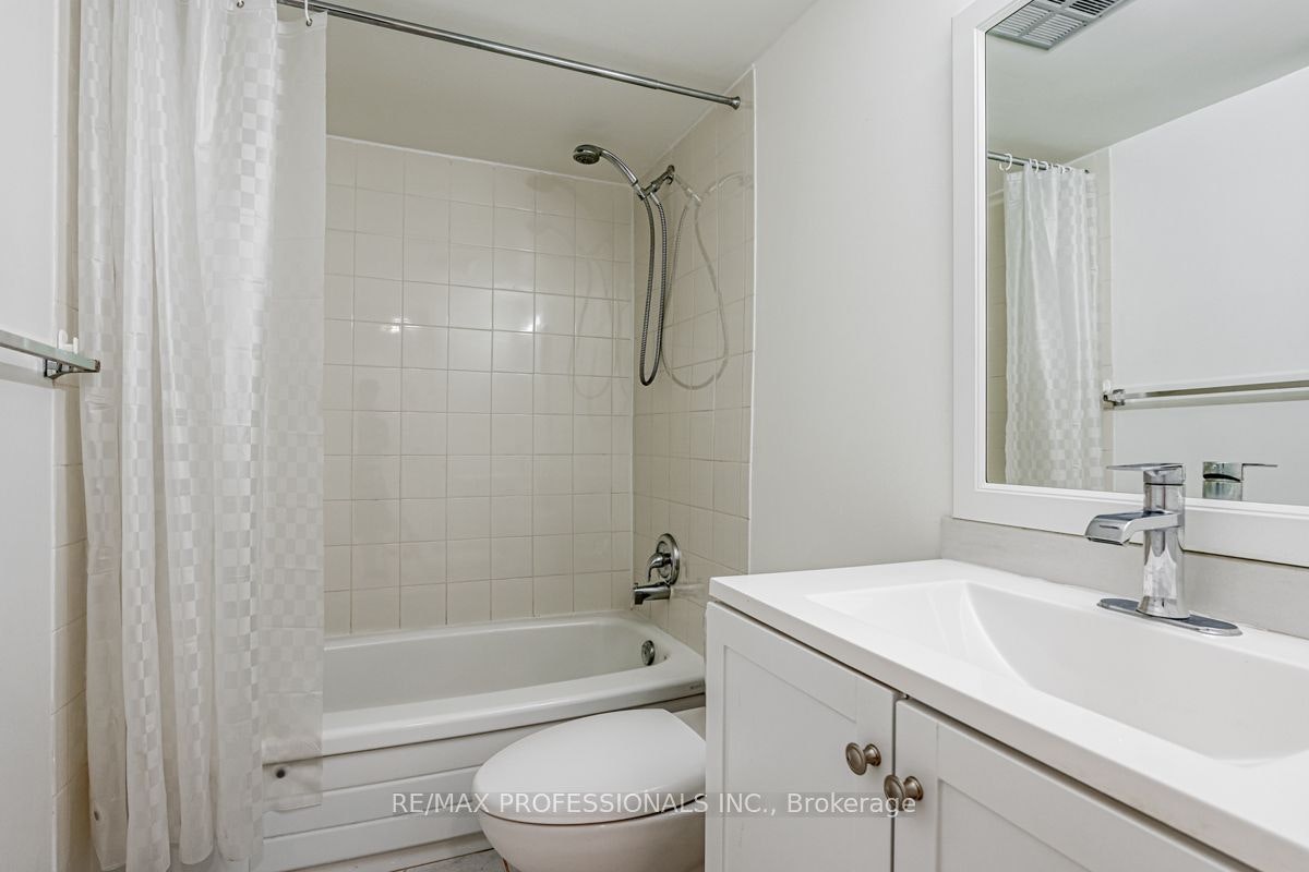 502-633 Bay Street, Toronto, ON, M5G 2G4 - 24