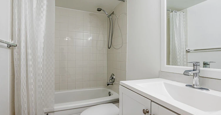 502-633 Bay Street, Toronto, ON, M5G 2G4 - 24