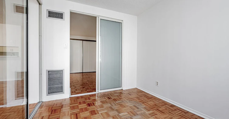 502-633 Bay Street, Toronto, ON, M5G 2G4 - 16