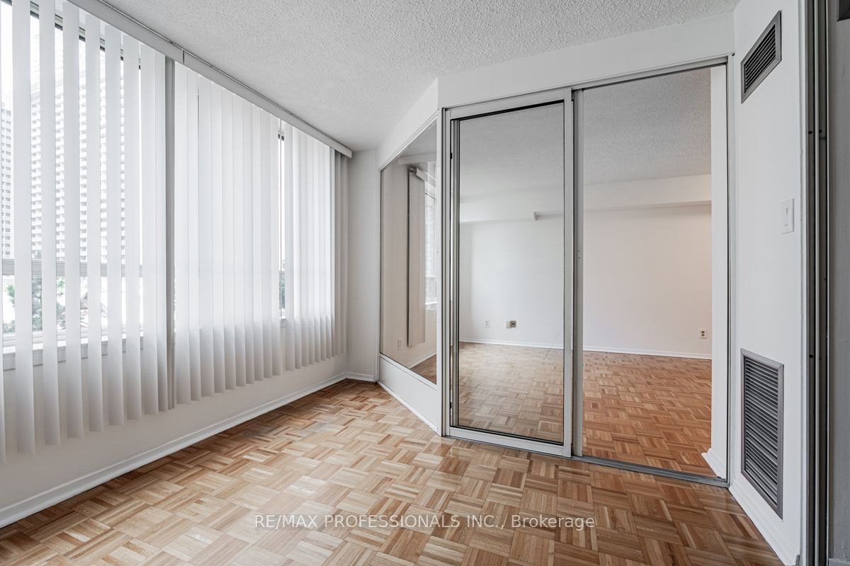 502-633 Bay Street, Toronto, ON, M5G 2G4 - 14