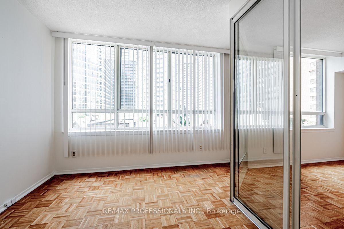 502-633 Bay Street, Toronto, ON, M5G 2G4 - 13