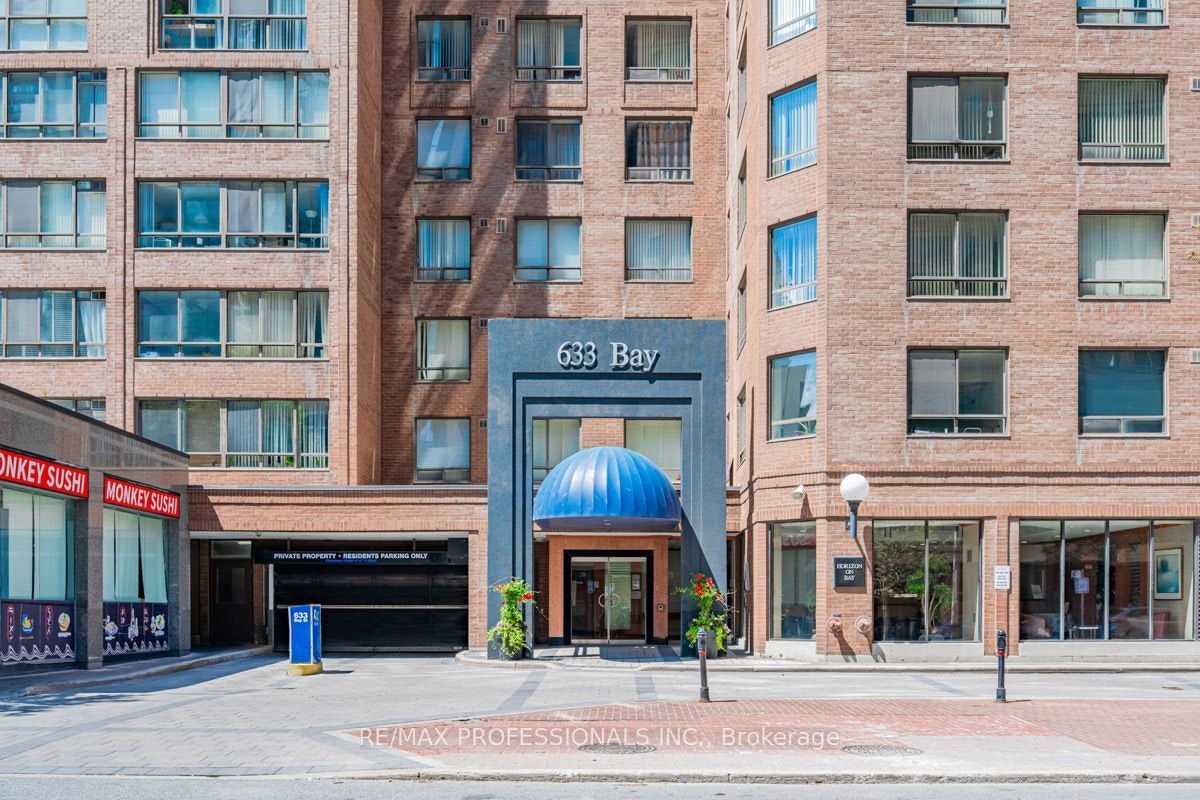 502-633 Bay Street, Toronto, ON, M5G 2G4 - 2
