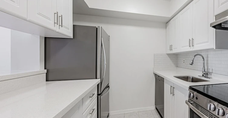 502-633 Bay Street, Toronto, ON, M5G 2G4 - 5