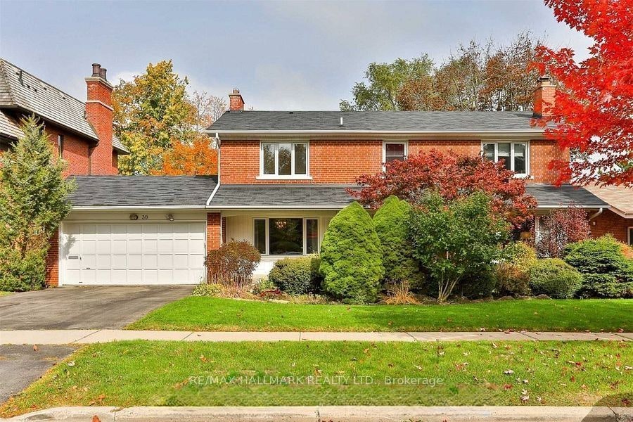30 Medalist Road, Toronto, ON, M2P 1Y5