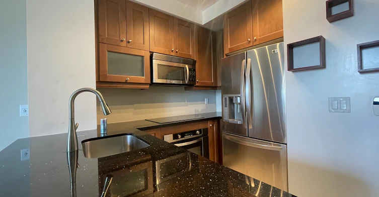 1903-35 Balmuto Street, Toronto, ON, M4Y 0A3 - 7
