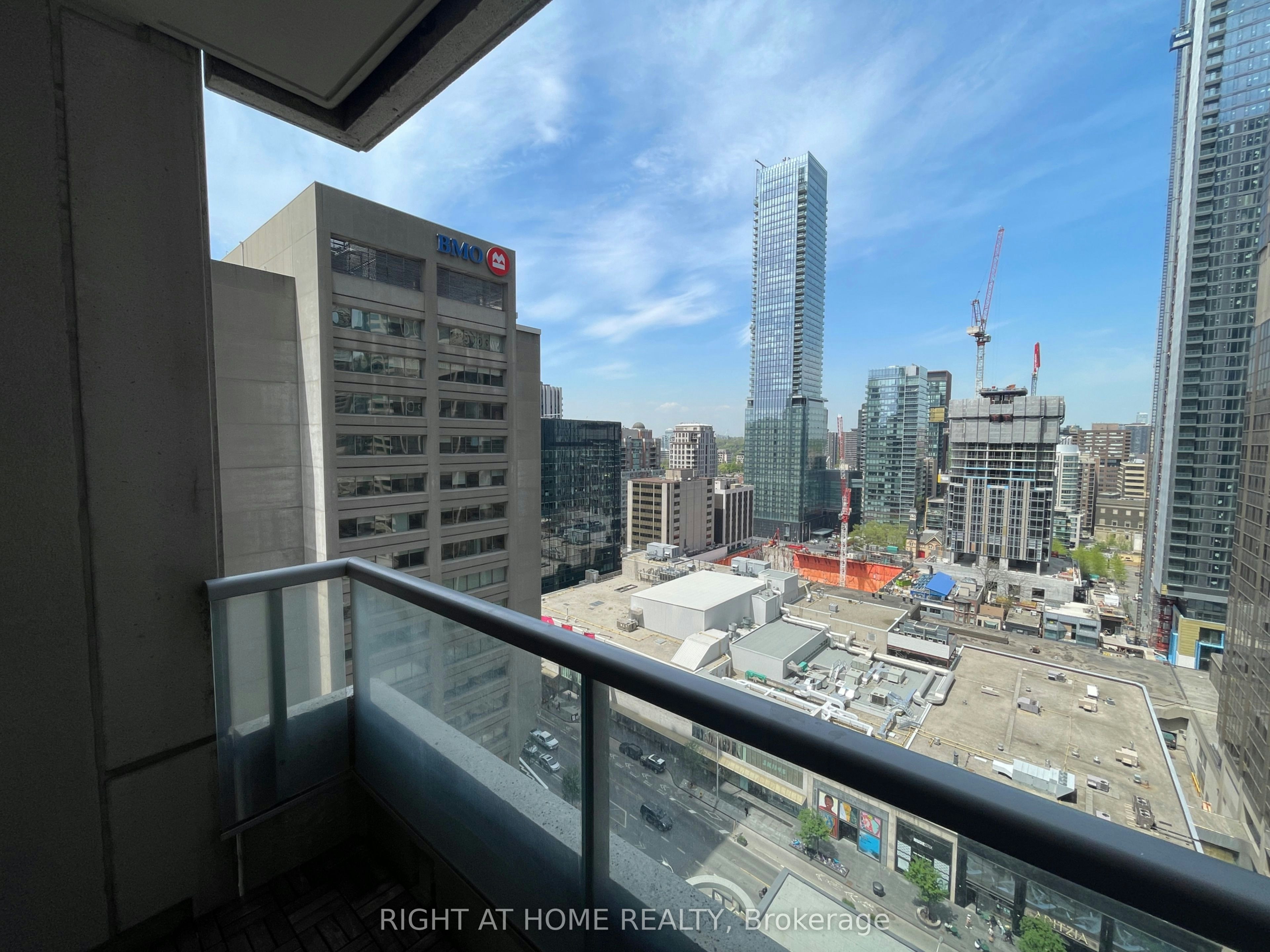 1903-35 Balmuto Street, Toronto, ON, M4Y 0A3 - 15