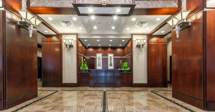 1903-35 Balmuto Street, Toronto, ON, M4Y 0A3 - 3
