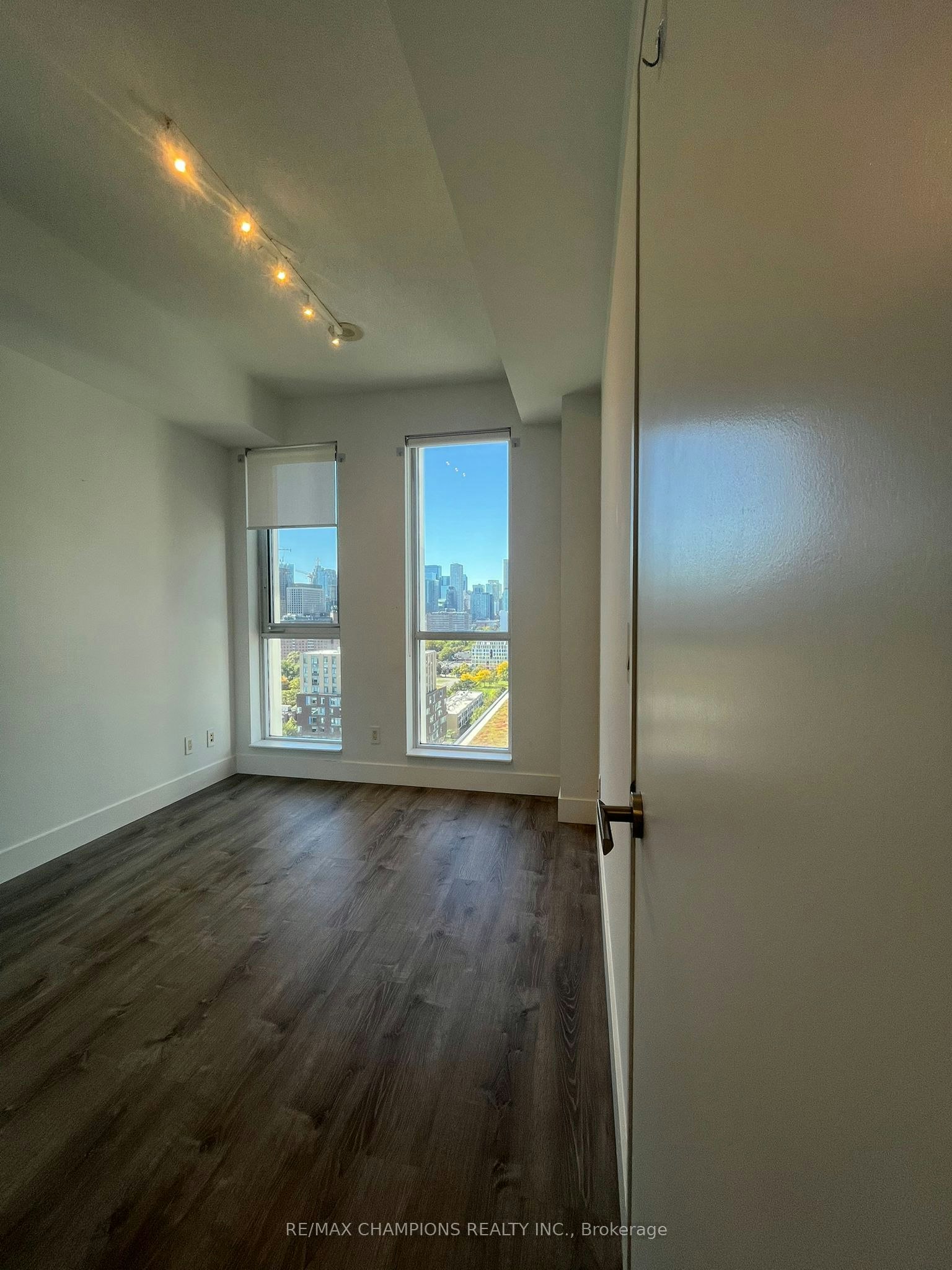 1707-55 Regent Park Boulevard, Toronto, ON, M5A 0C2 - 21