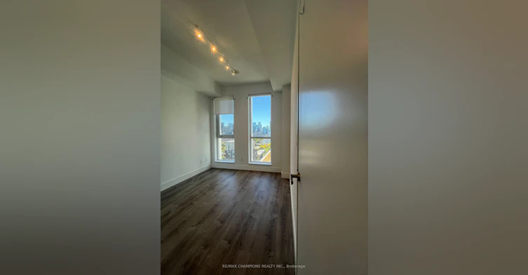 1707-55 Regent Park Boulevard, Toronto, ON, M5A 0C2 - 21