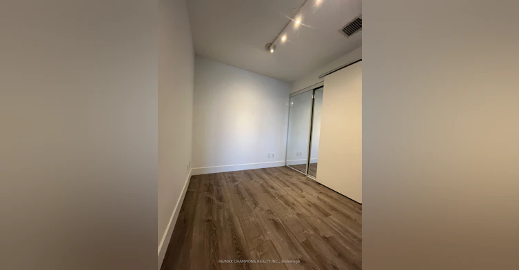 1707-55 Regent Park Boulevard, Toronto, ON, M5A 0C2 - 18