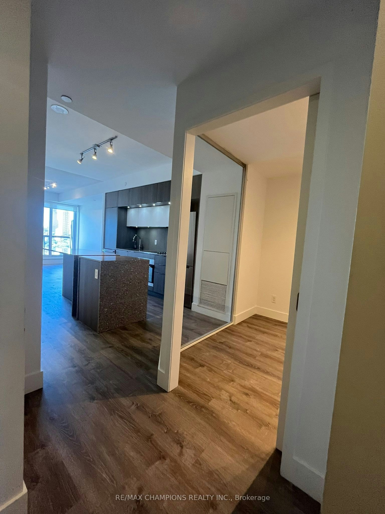 1707-55 Regent Park Boulevard, Toronto, ON, M5A 0C2 - 9