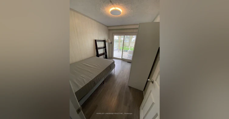 lower-126 Roywood Drive, Toronto, ON, M3A 2E1 - 12