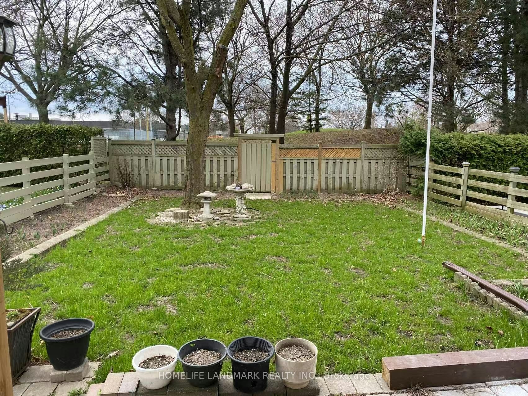 lower-126 Roywood Drive, Toronto, ON, M3A 2E1 - 11
