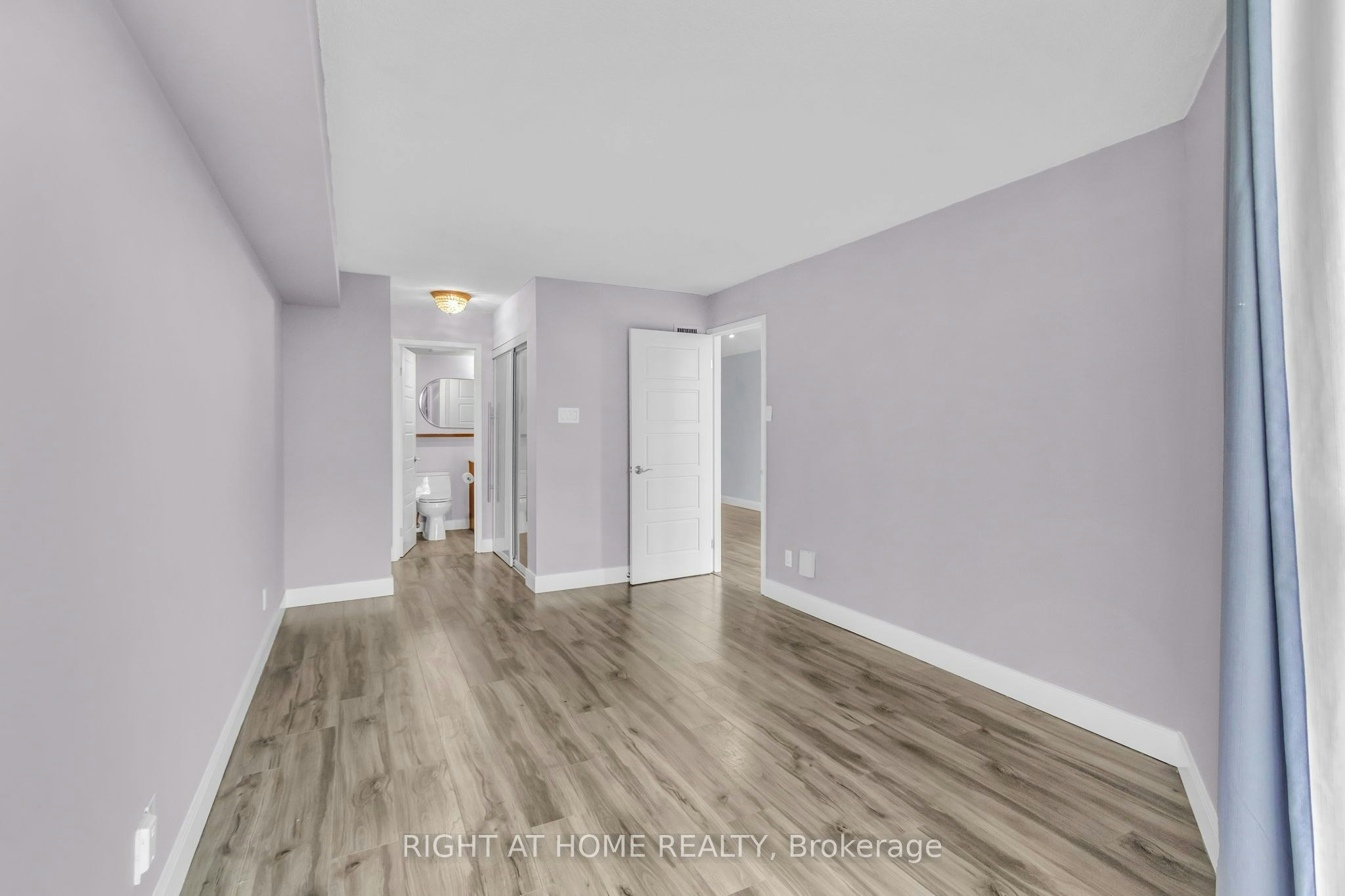 406-356 Mcrae Drive, Toronto, ON, M4G 4G4 - 6