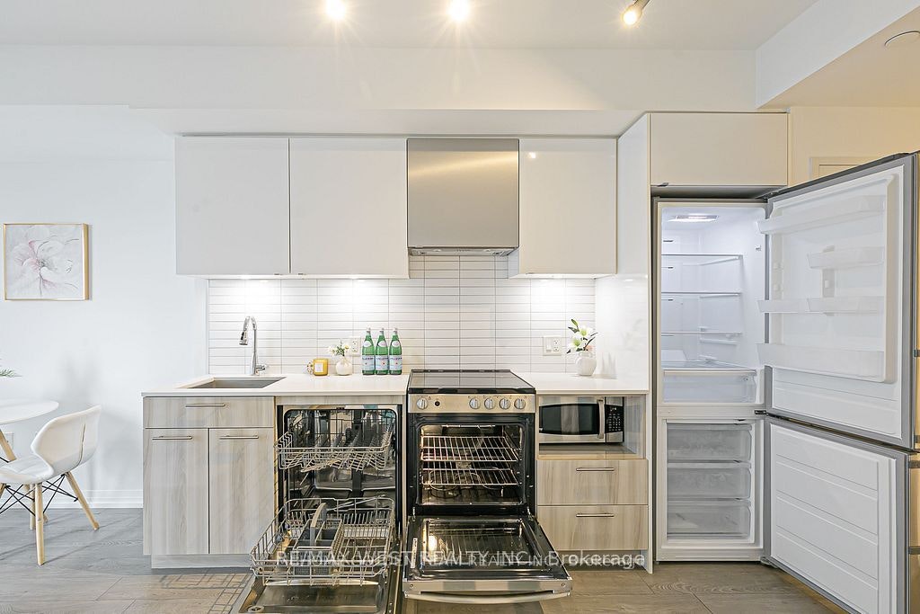 1124-251 Jarvis Street, Toronto, ON, M5B 0C3 - 10
