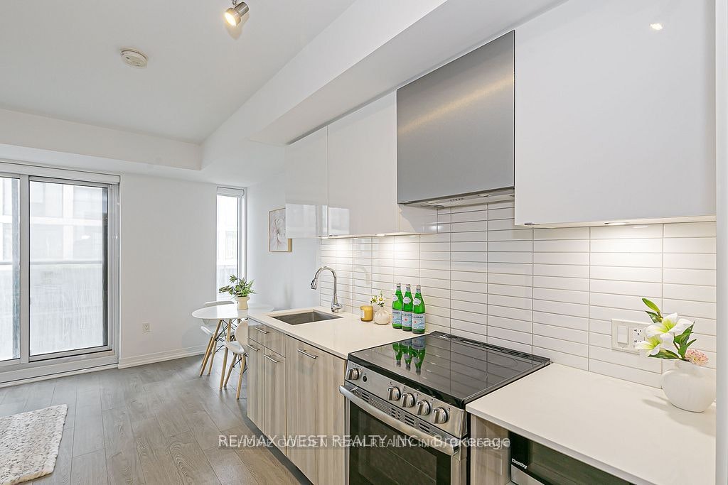 1124-251 Jarvis Street, Toronto, ON, M5B 0C3 - 6