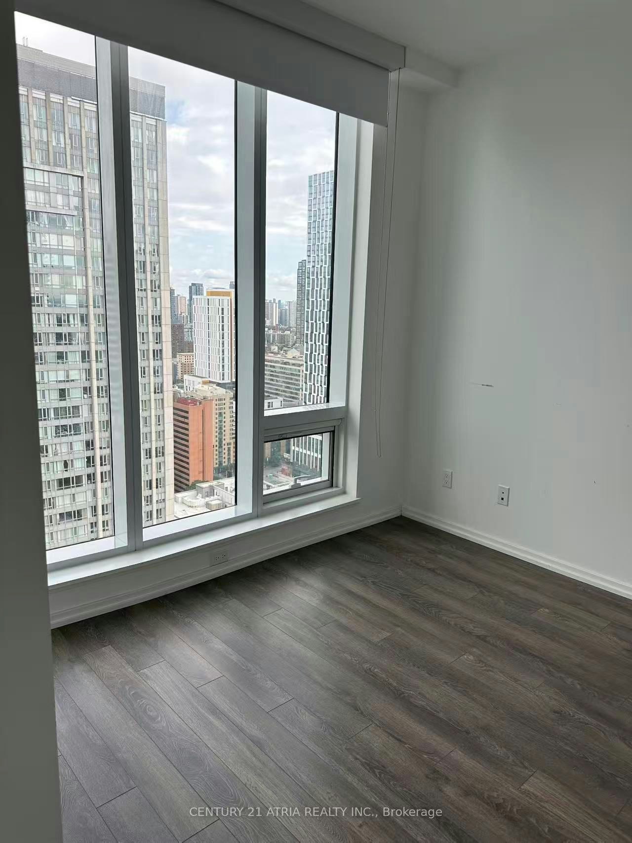 2901-197 Yonge Street, Toronto, ON, M5B 0C1 - 4