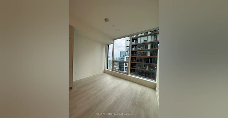 3411-35 Mercer Street, Toronto, ON, M5V 0T8 - 4