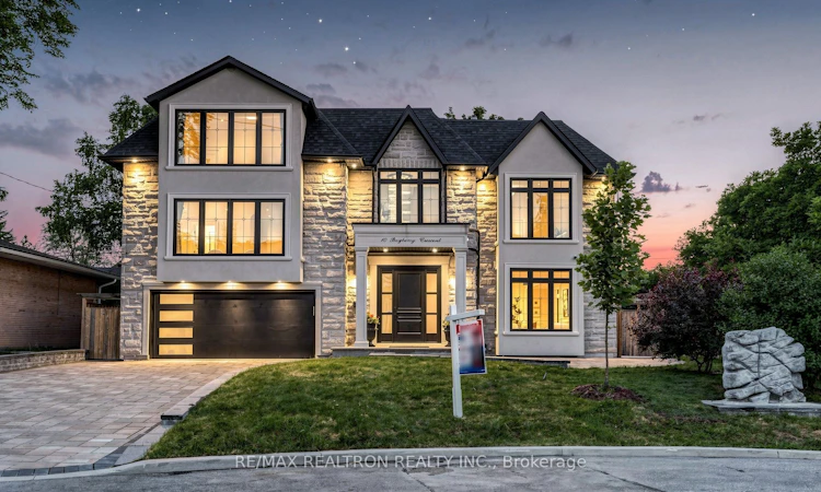 10 Bayberry Crescent