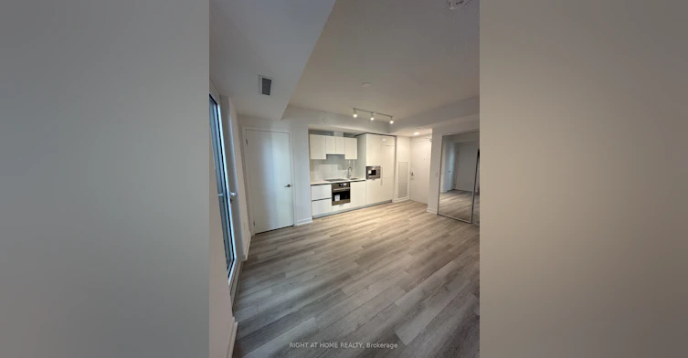 417-121 St Patrick Street, Toronto, ON, M5T 3C1 - 3