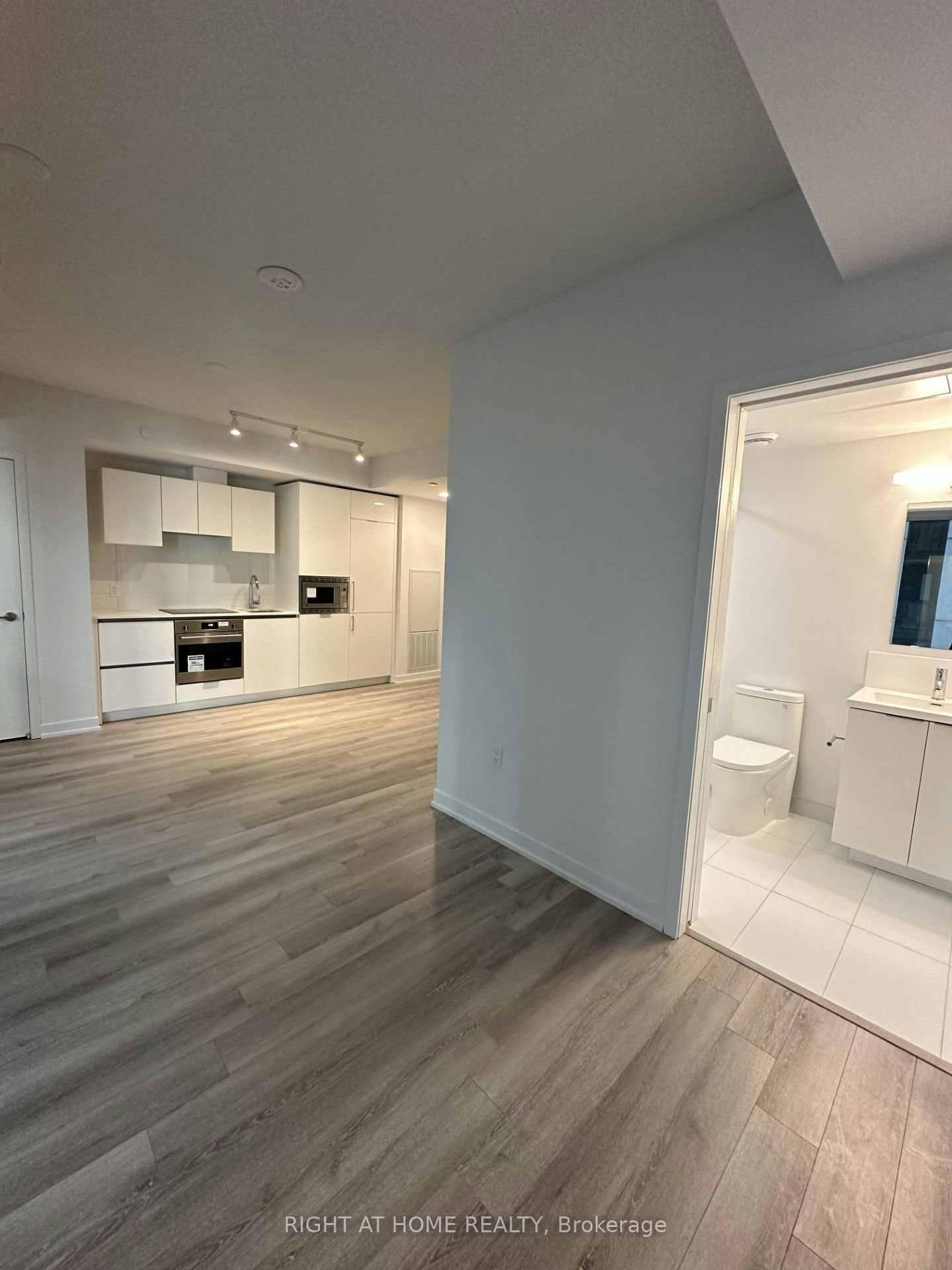 417-121 St Patrick Street, Toronto, ON, M5T 3C1 - 6