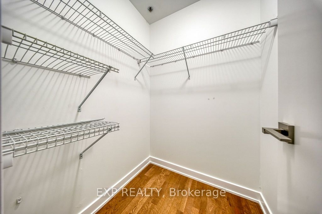 305-15 Beverley Street, Toronto, ON, M5T 0B3 - 14