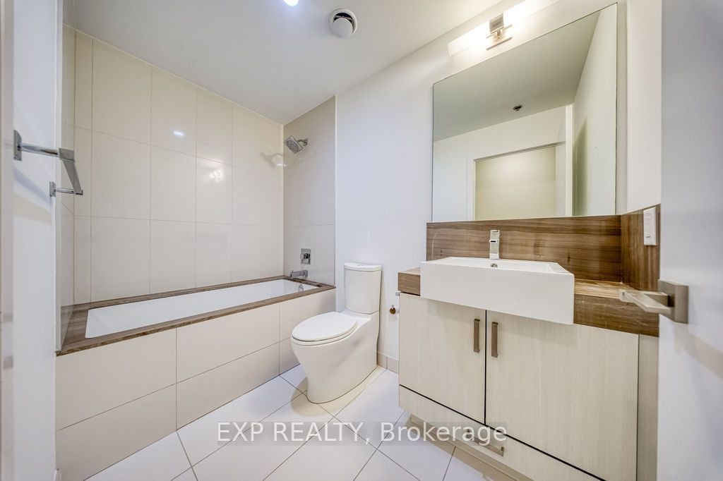 305-15 Beverley Street, Toronto, ON, M5T 0B3 - 8