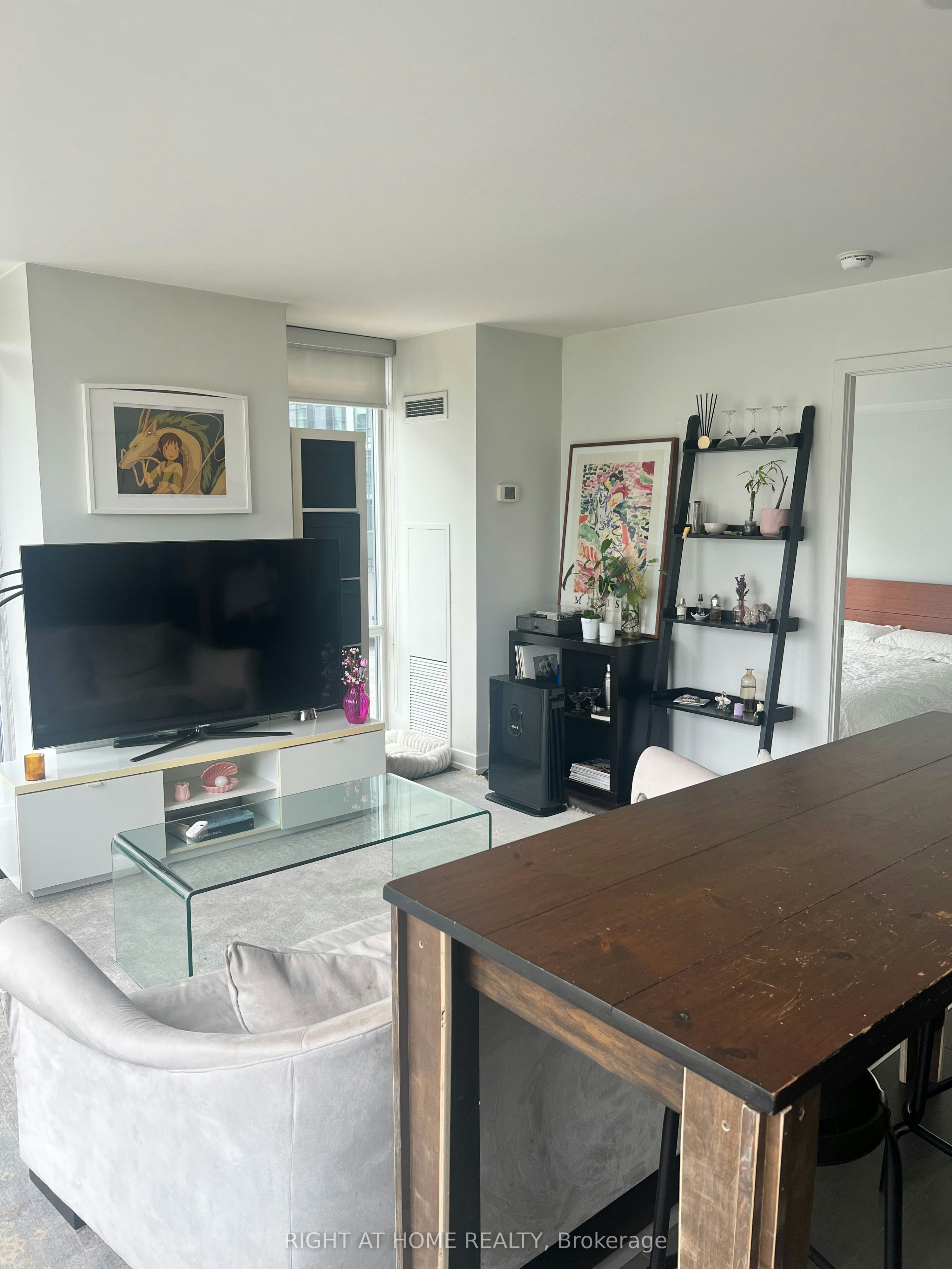 204-170 Fort York Boulevard, Toronto, ON, M5V 0E6 - 6