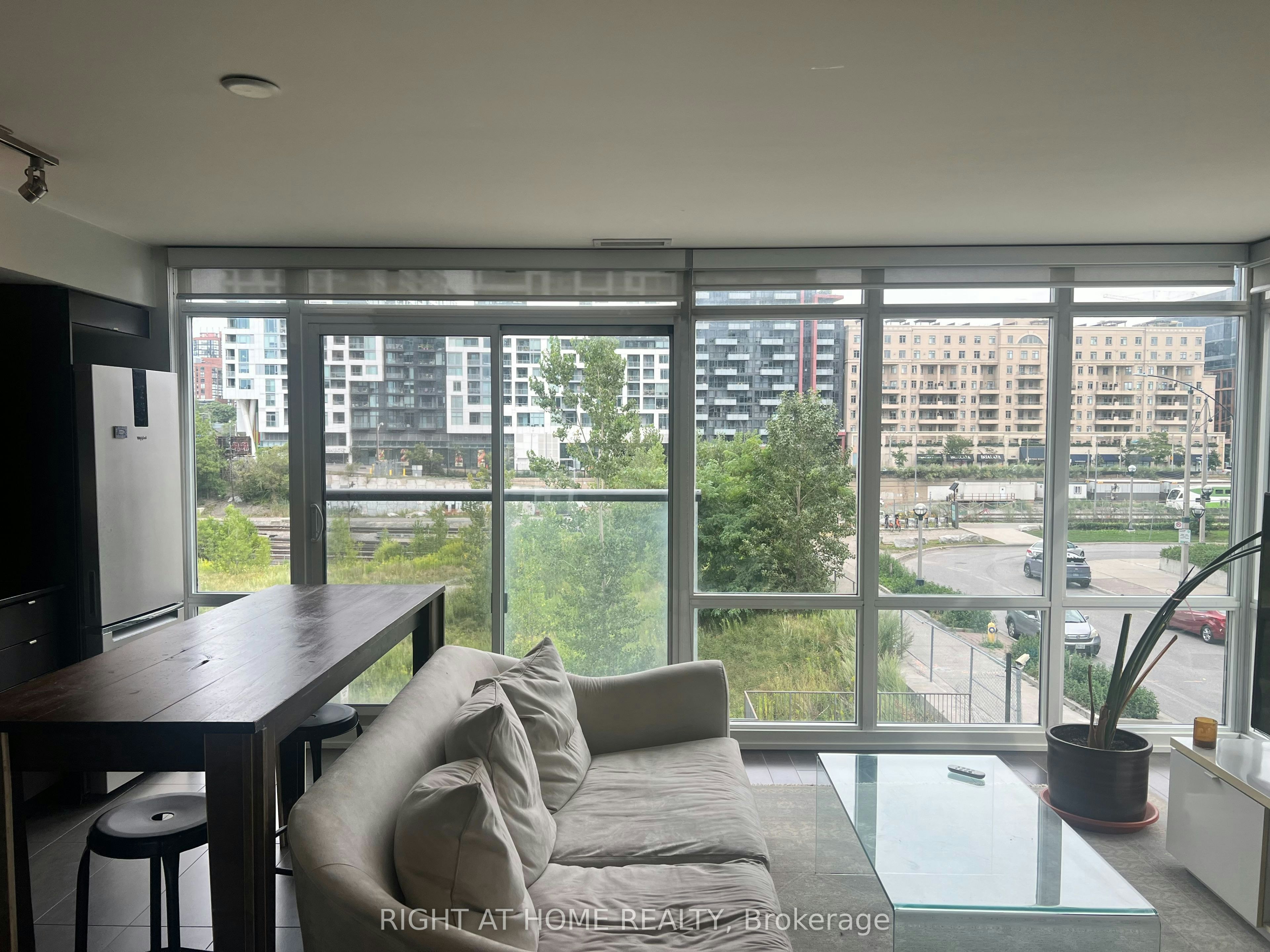 204-170 Fort York Boulevard, Toronto, ON, M5V 0E6 - 10