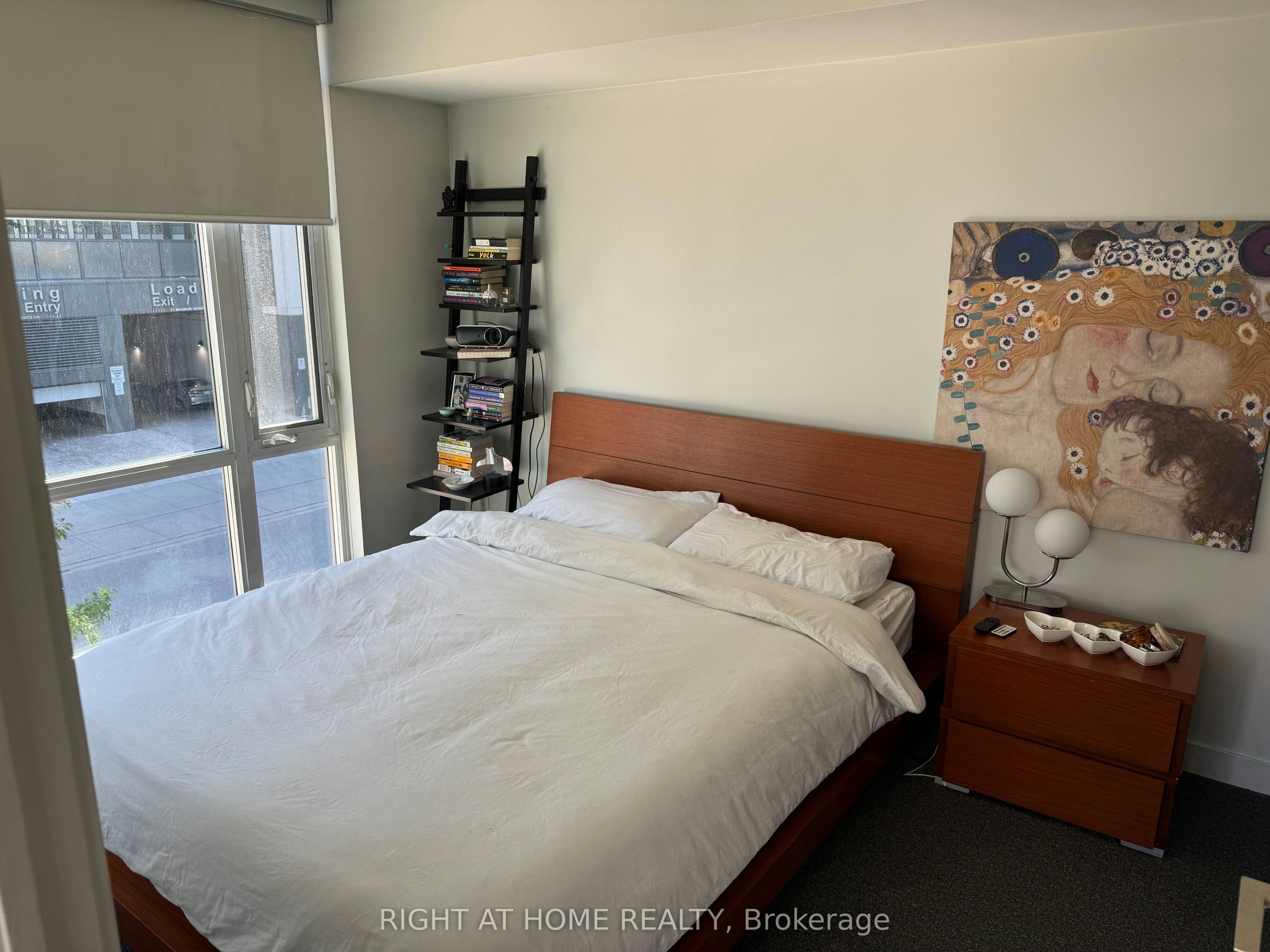 204-170 Fort York Boulevard, Toronto, ON, M5V 0E6 - 11