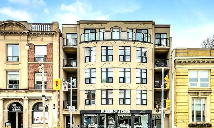 301-1174 Yonge Street