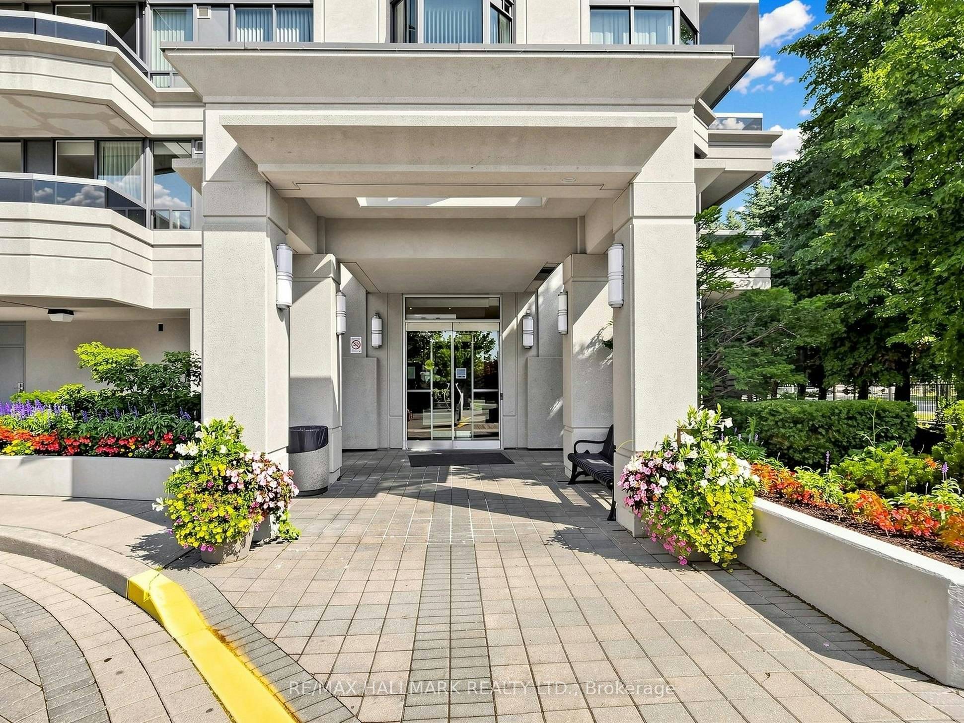 1808-35 Finch Avenue E, Toronto, ON, M2N 6Z8 - 3