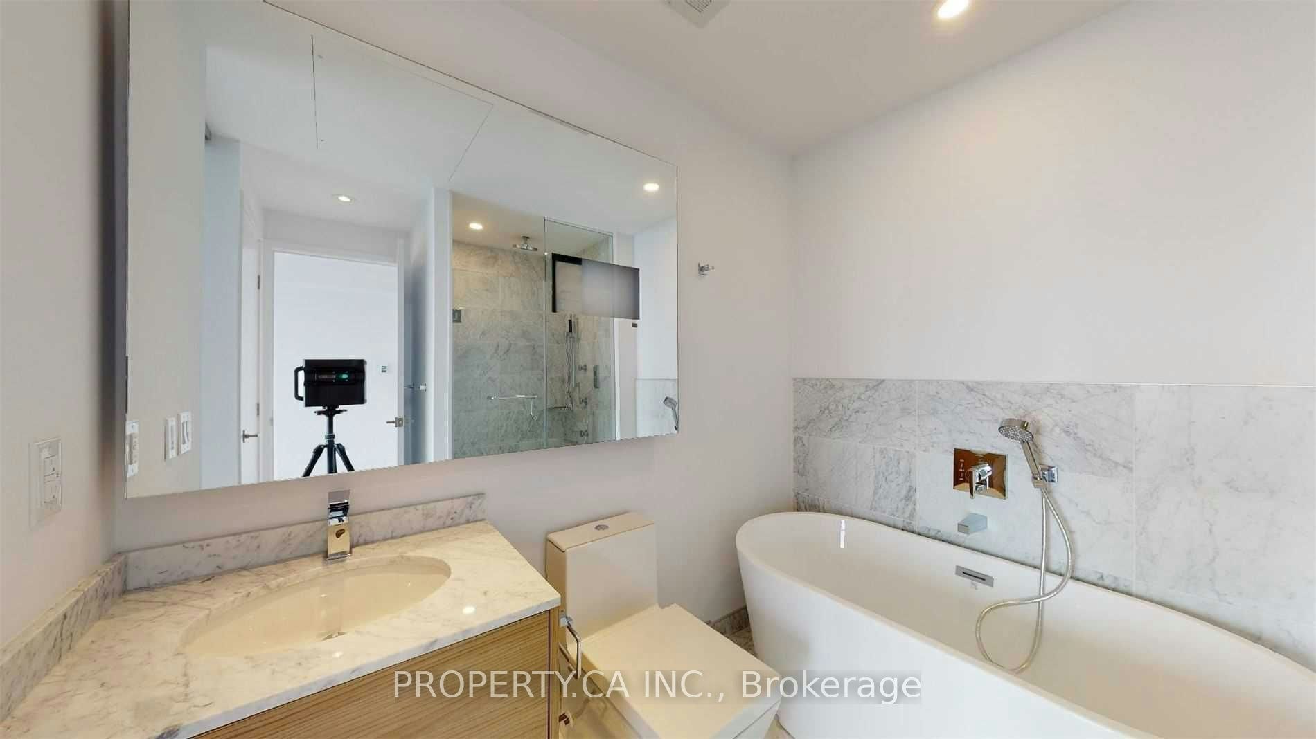 5012-488 University Avenue, Toronto, ON, M5G 0C1 - 10