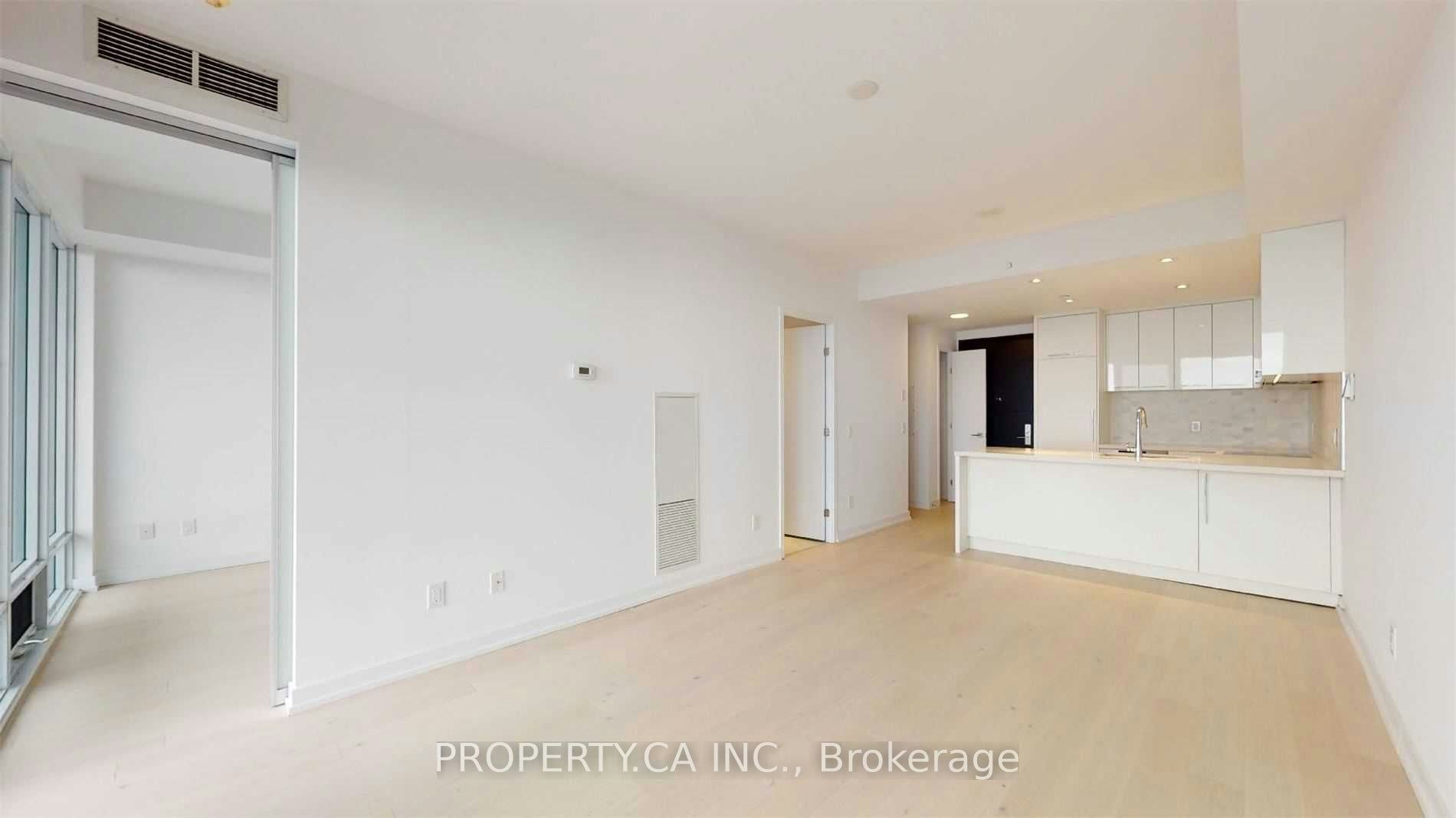 5012-488 University Avenue, Toronto, ON, M5G 0C1 - 5