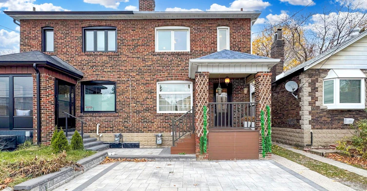 196 Lawrence Avenue W, Toronto, ON, M5M 1A8