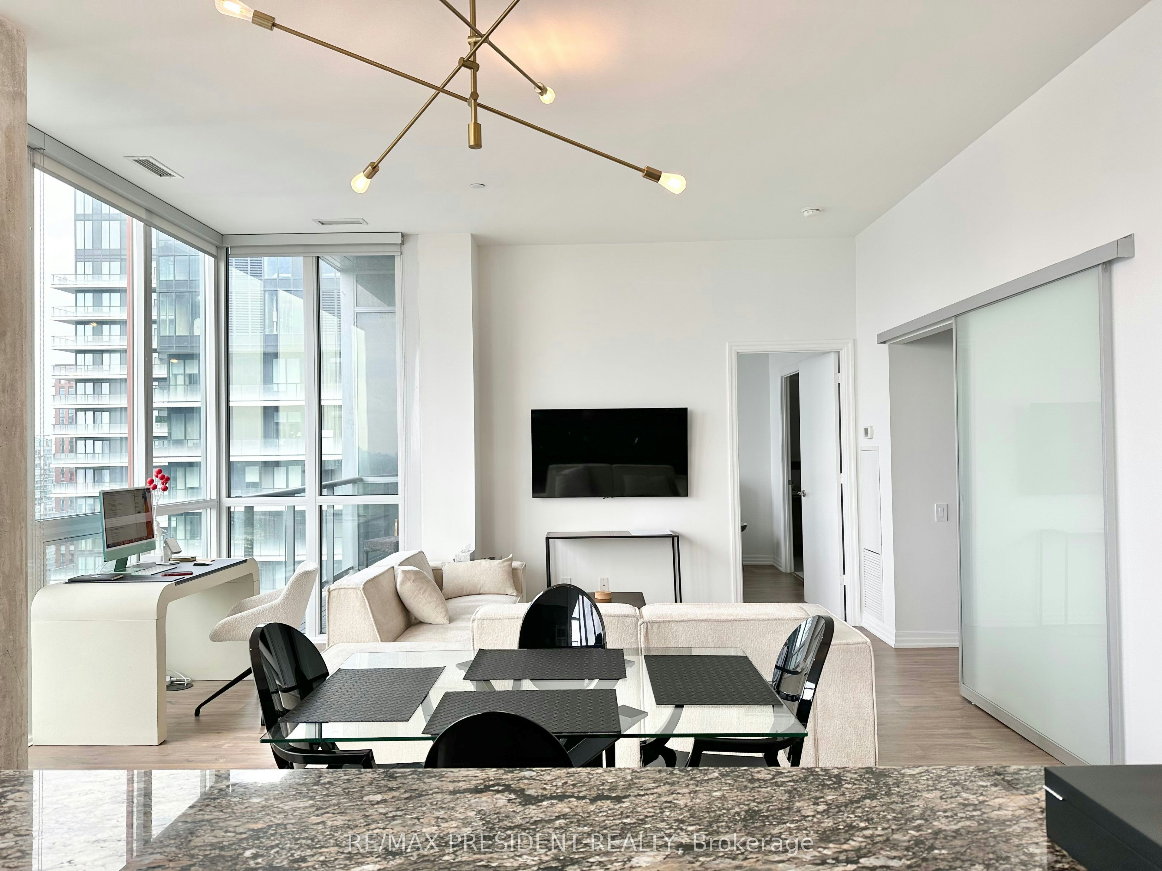 PH 1-88 Blue Jays Way, Toronto, ON, M5V 0L7 - 6