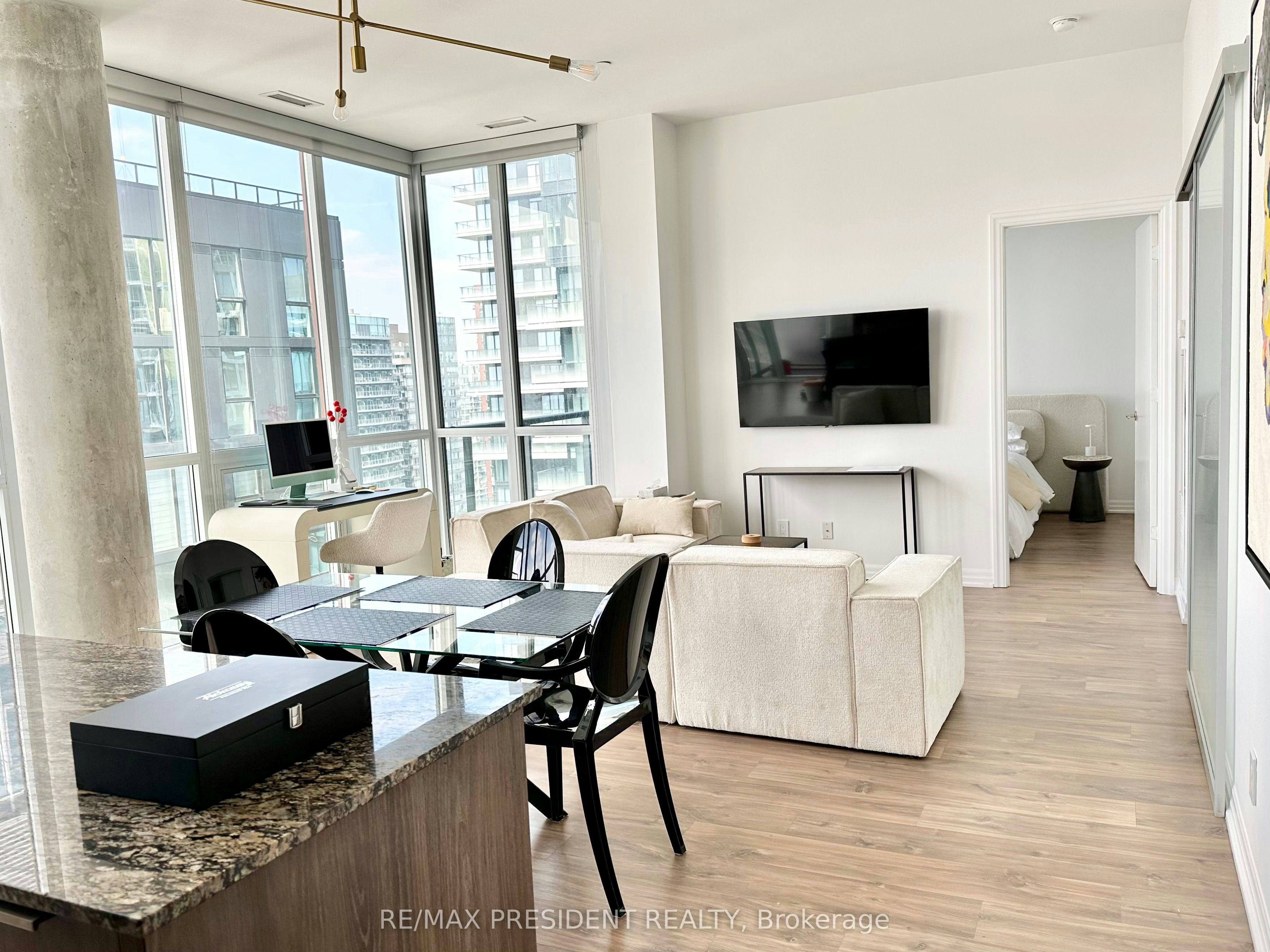 PH 1-88 Blue Jays Way, Toronto, ON, M5V 0L7 - 8